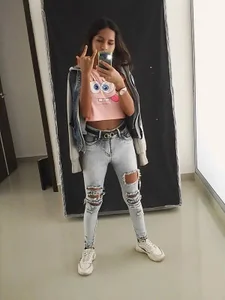 Emma-mae Public 사진 3