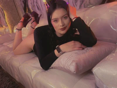 Alice_James_ Do you like it, my love? Immagine  3