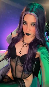 AmeliaNaughty_ hair purple Pic 5