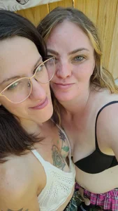 lovely_lola1111 Nikki and me зображення