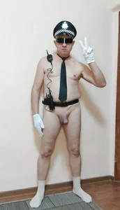 Sashabikros kullanıcısının В сексуальной форме полицейского🚓😊 albümü -  3 fotoğraf