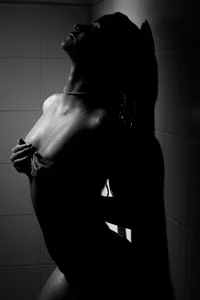 hinata_itachi: a very special session ( 6 фото)