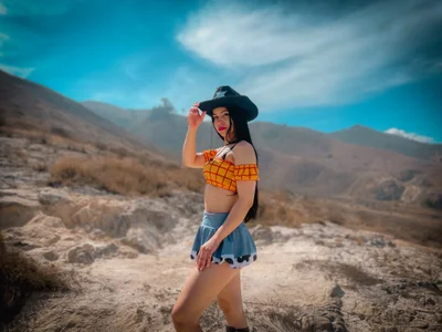 Alysrousmar A cow girl in the mountains🐴 slika 2