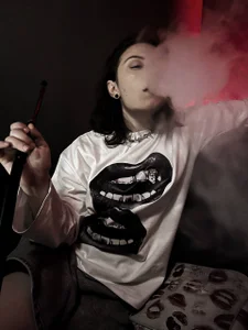 Bella_Stink Public Pic 2