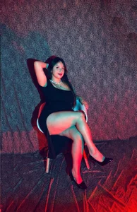 𝓕𝓸𝓻 𝔂𝓸𝓾𝓻 𝓮𝔂𝓮𝓼 𝓸𝓷𝓵𝔂 ❤️❤️‍🔥 od Gabyy_Cooper_  5 snímek