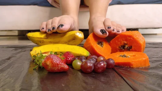 JanickBaker 🍌 Every fruit has its moment... and every step, its temptation 🍇 Bilde 2