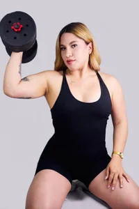 saaya_tayのYOUR GYM GIRL ❤️‍🔥🥵の 2枚の写真