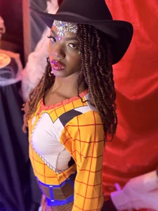 Riri_Blonde10 Naughty Ebony Cowgirl Poză 4
