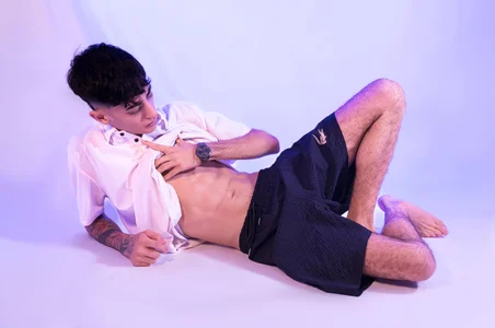 Martony_Storm 😏 One look, no escape 圖片 3