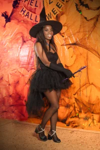 MonicaSchwartz Hallowen 🕸🎃 Foto 2