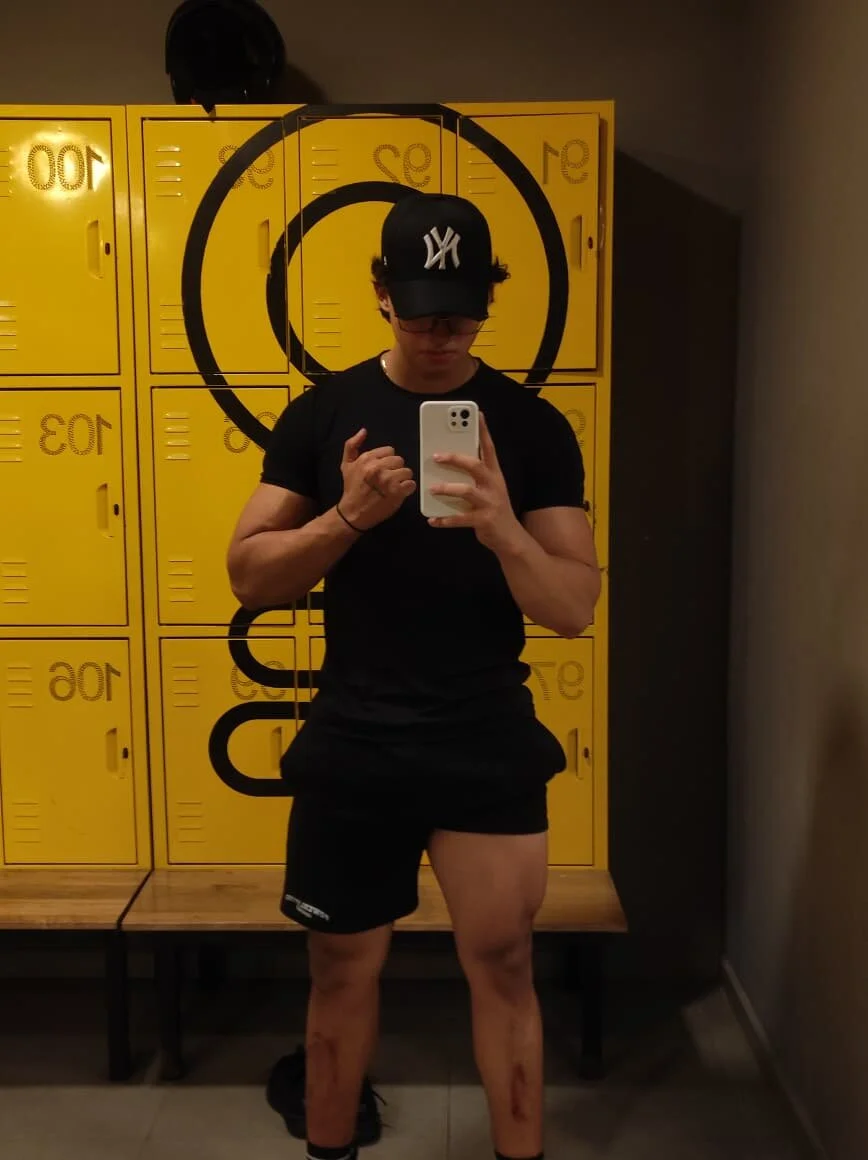 ภาพที่กำลังนิยมของ Axxel_Muscle  527