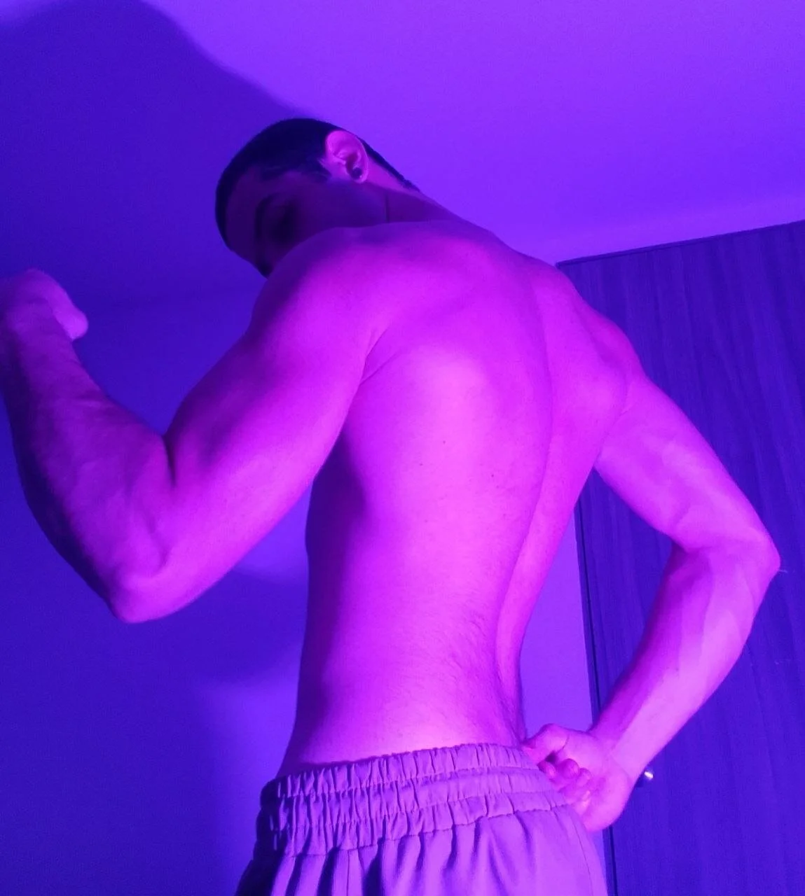 isaacblaze_ popularna fotka 2821