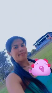 SkinnyBlom_ Public  3টি ছবি