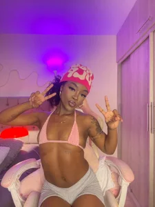 Miss_westt_ Just Me!!!🩷🩷 Gambar 6