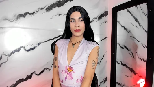 isabellarouse01captivating girl Bild