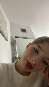 LilaGold Public Pic 2