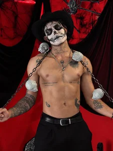 MY HOT HALLOWEEN od Damian_romanoff_  2 snímek