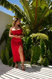 Victoria_romanox Red Pic 7