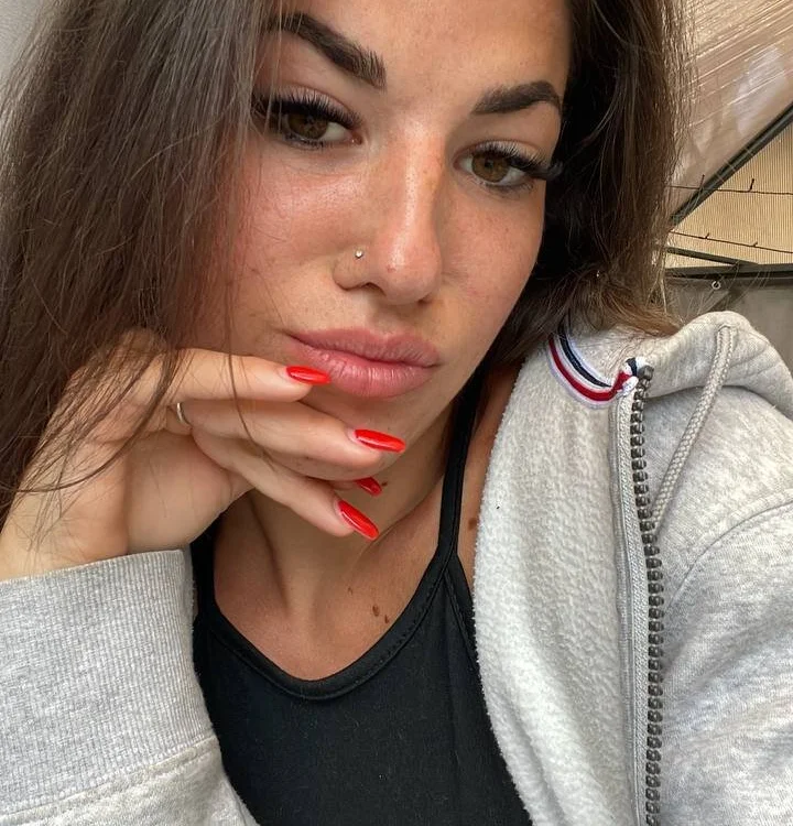 HollyQueeen offline chatrum