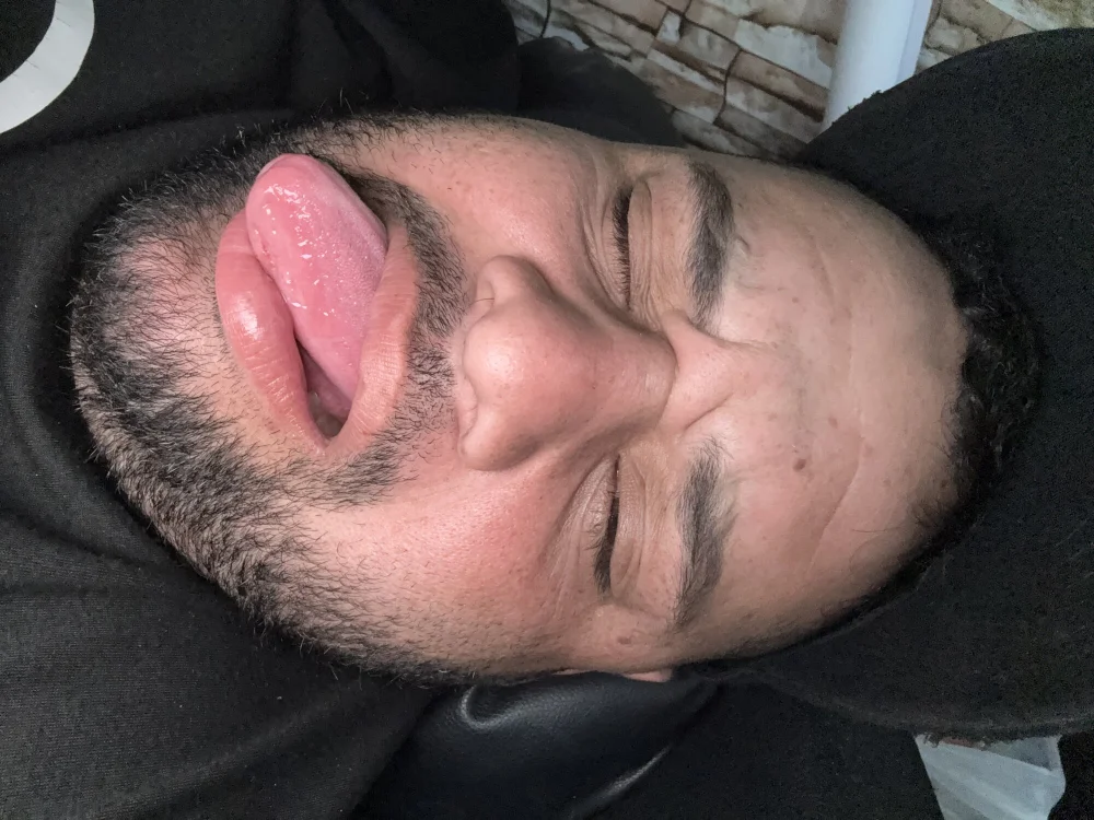 ClayFlores123 – Offline XXX chat