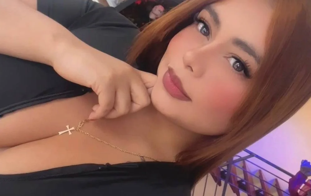 Paula_Lemus offline chatrum