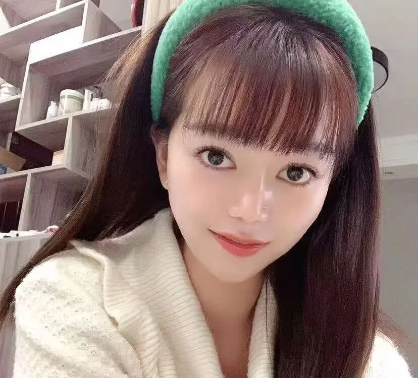 Elena2120's Offline XXX Chat
