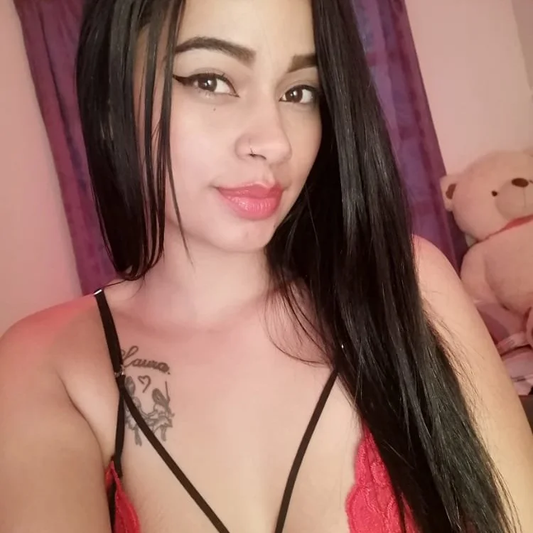 clarin_hot's Offline Chat Room