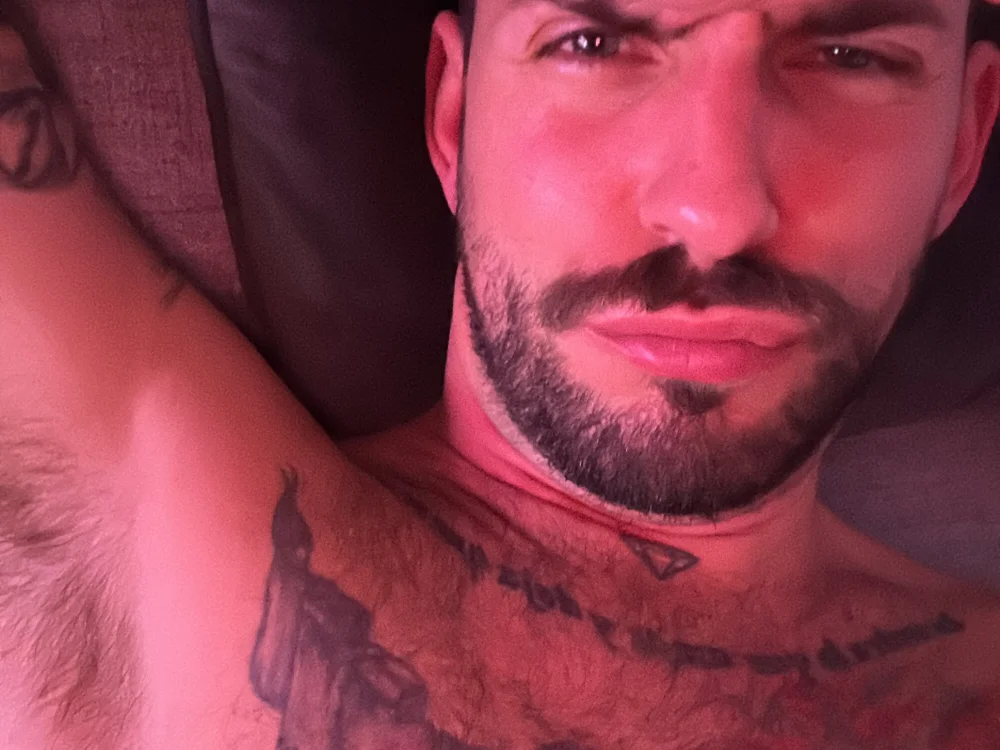 Spanishversa: офлайн-секс-чат