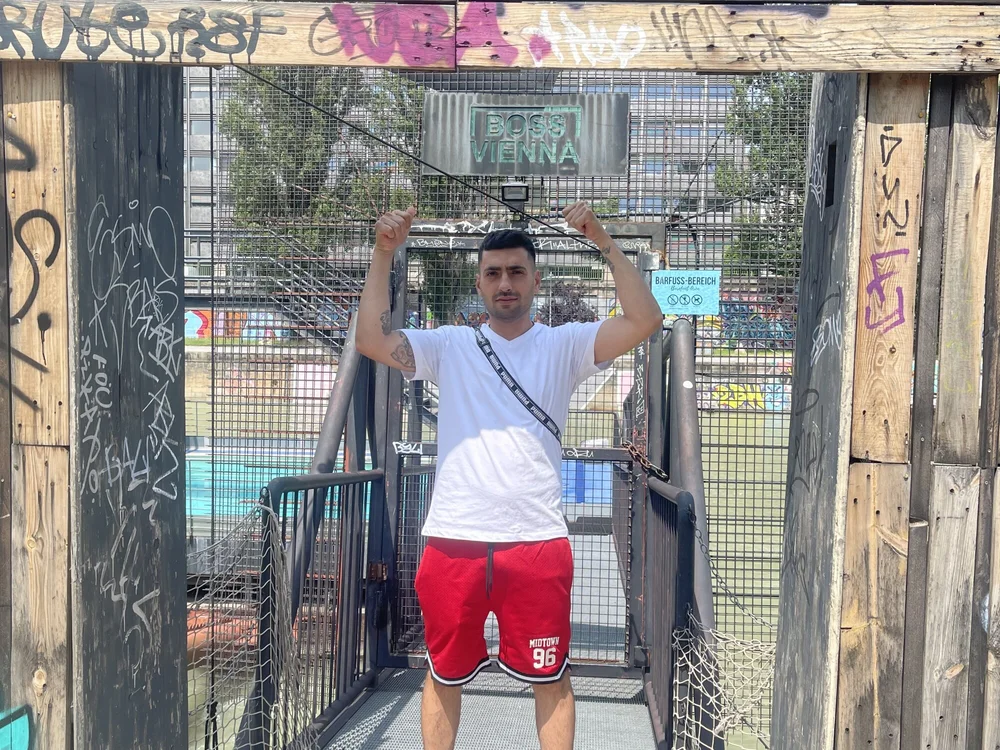 LOVboyChris offline chatrum