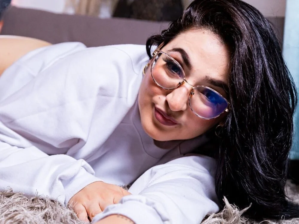 dalila_curry: офлайн-секс-чат