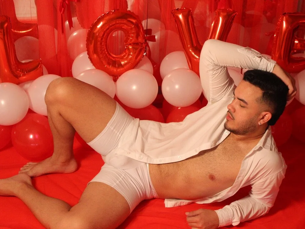 AndrewBrown___ Offline XXX Chat