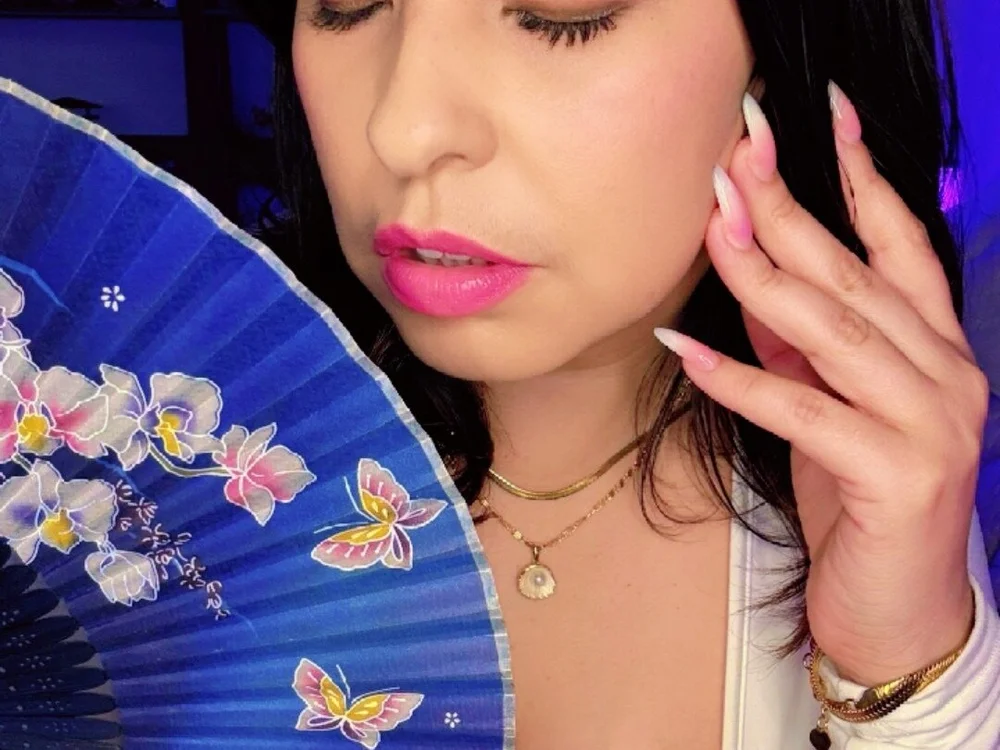 Offline XXX chat modela MissRoseDDD