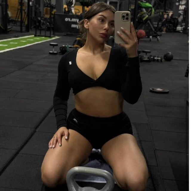 KarinaKokhana offline XXX-chat