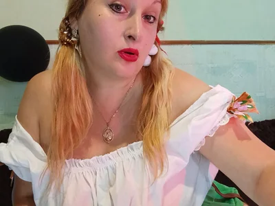XHelenaX90 Female Dildo Cam Adult