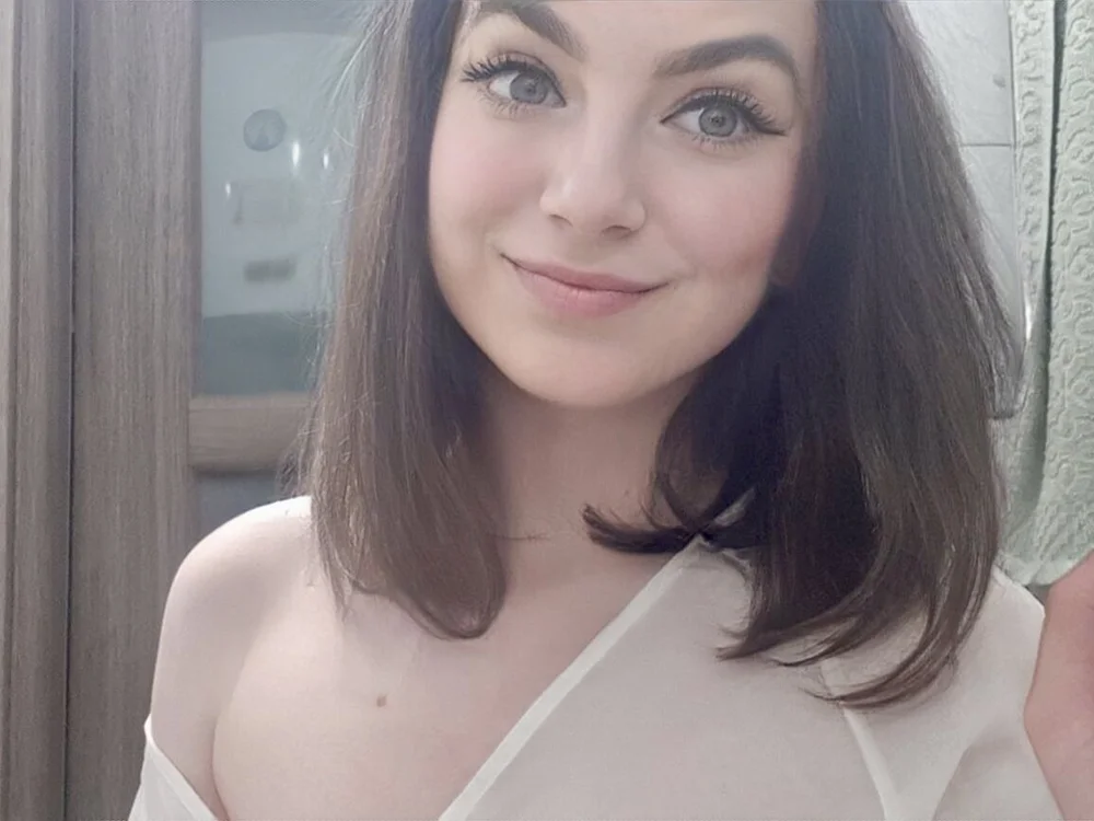 GloriaCox's Offline XXX Chat
