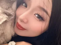 Watch Qrooo's Live Sex Show