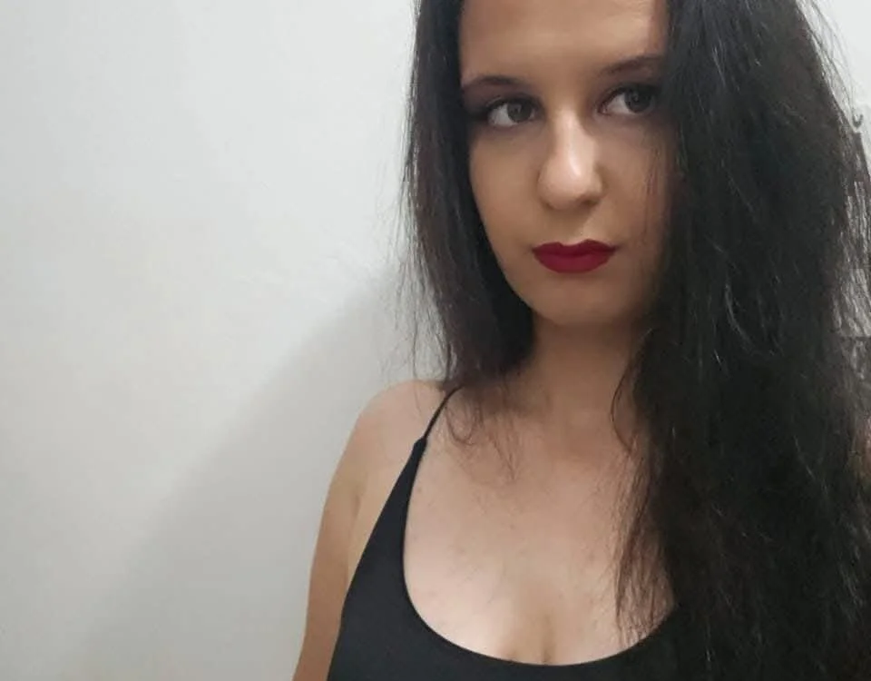 AmabellaRedd Offline XXX-Chat