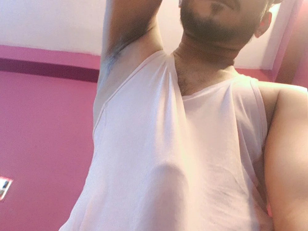 Rajveer1292's Offline XXX Chat