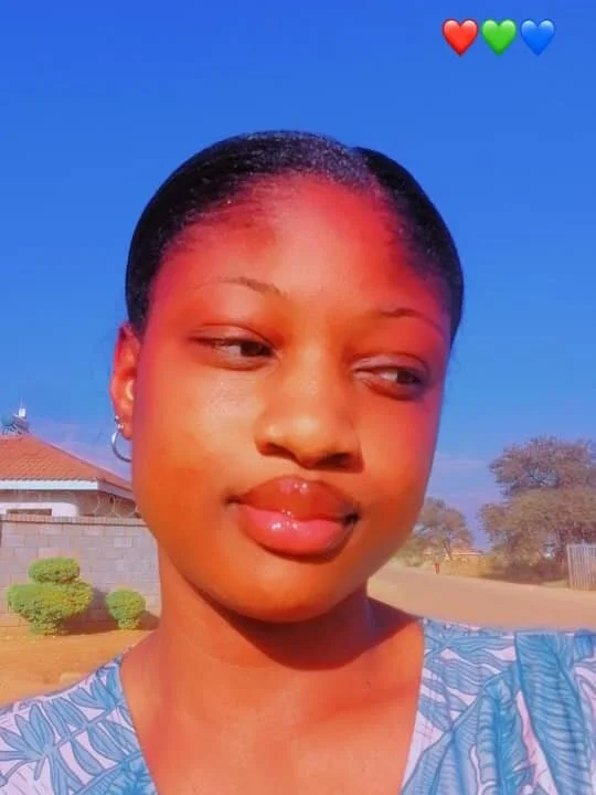 Chloe2001: офлайн-секс-чат