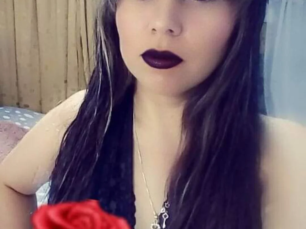 alexandraa19's Offline XXX Chat