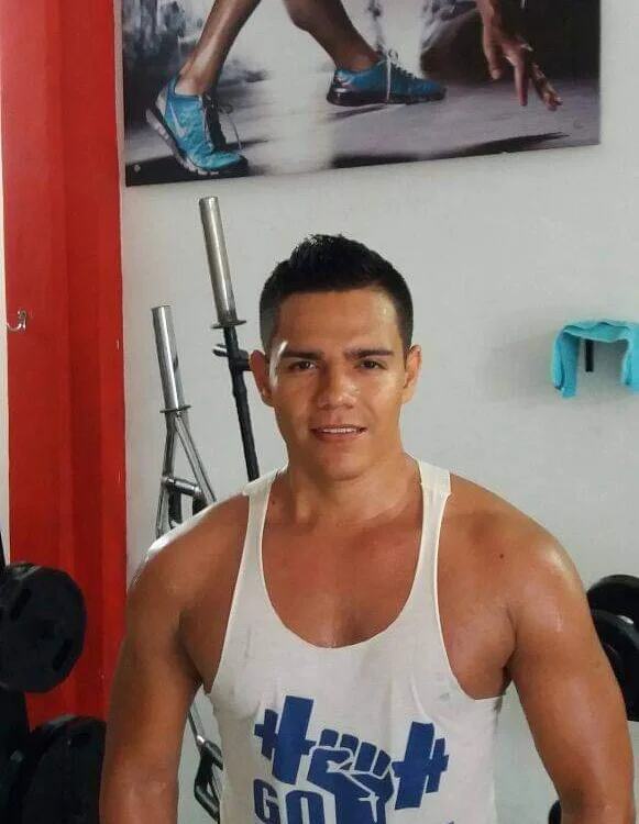 Acuerpado_ offline chatrum