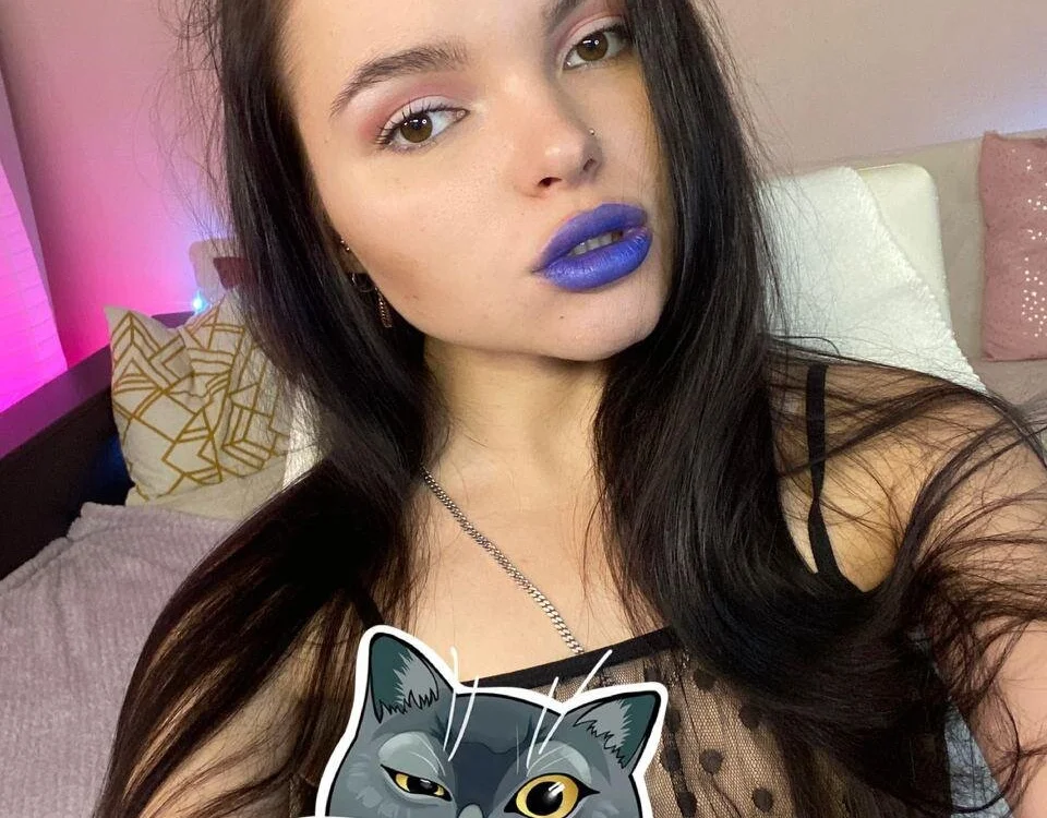 Holly_Pierce's Offline XXX Chat