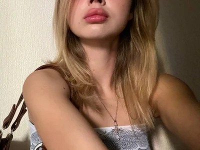 ArnetteCeballos - Girl 