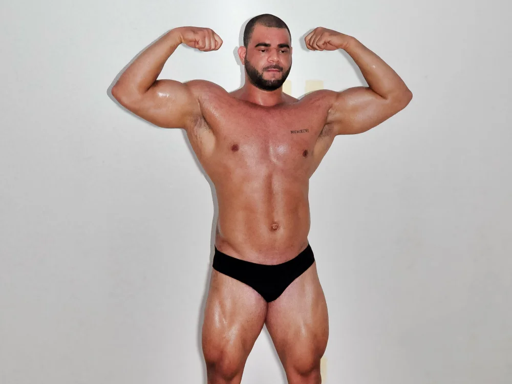 PowerDMuscle's Offline Chat Room