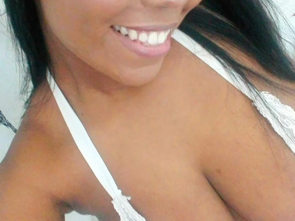 hotebonytitss Adlı Modelin Çevrimdışı XXX Sohbeti