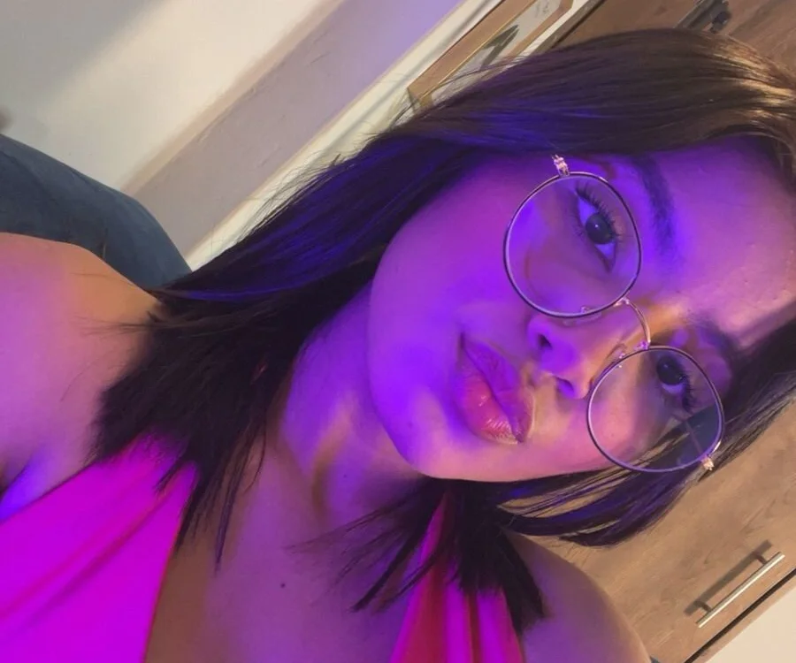 دردشة alana_rossetti الجنسية دون اتصال