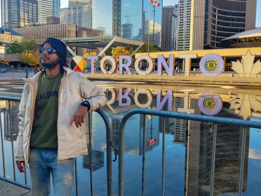 dickontop_24 cam model