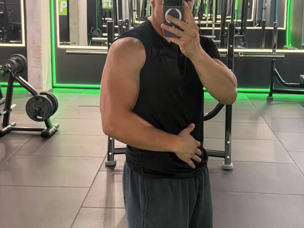 alexfndl Offline XXX-Chat