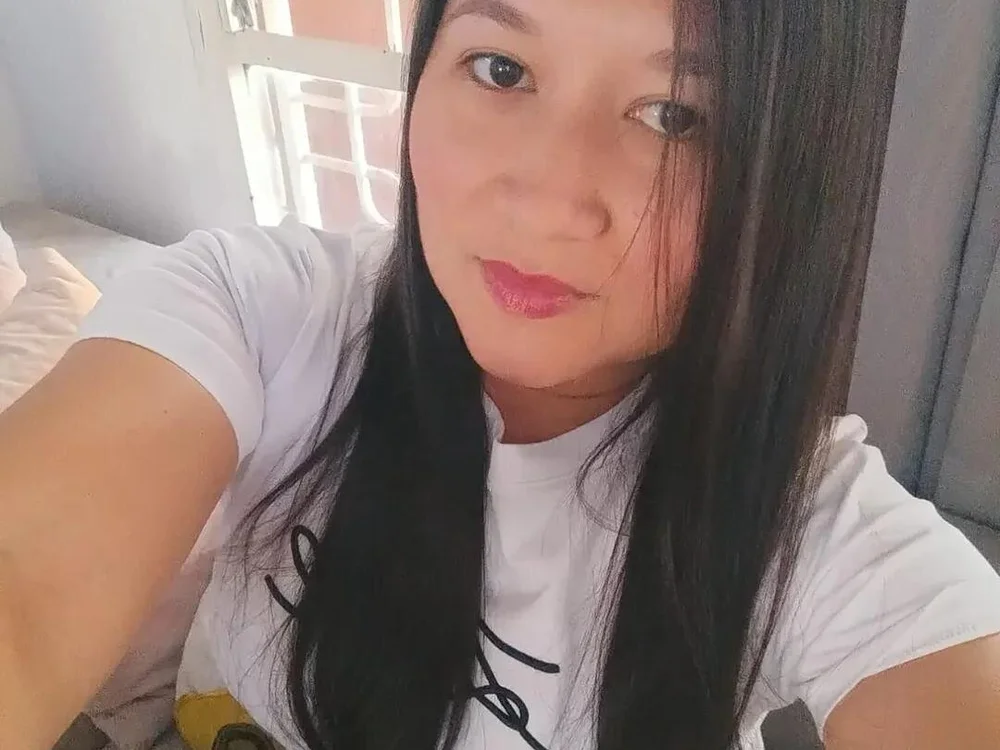SalomeLee_ offline chatrum