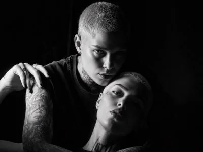 GirlfriendsAfterDark Couple Mixedmilfs Online Webcam Sex